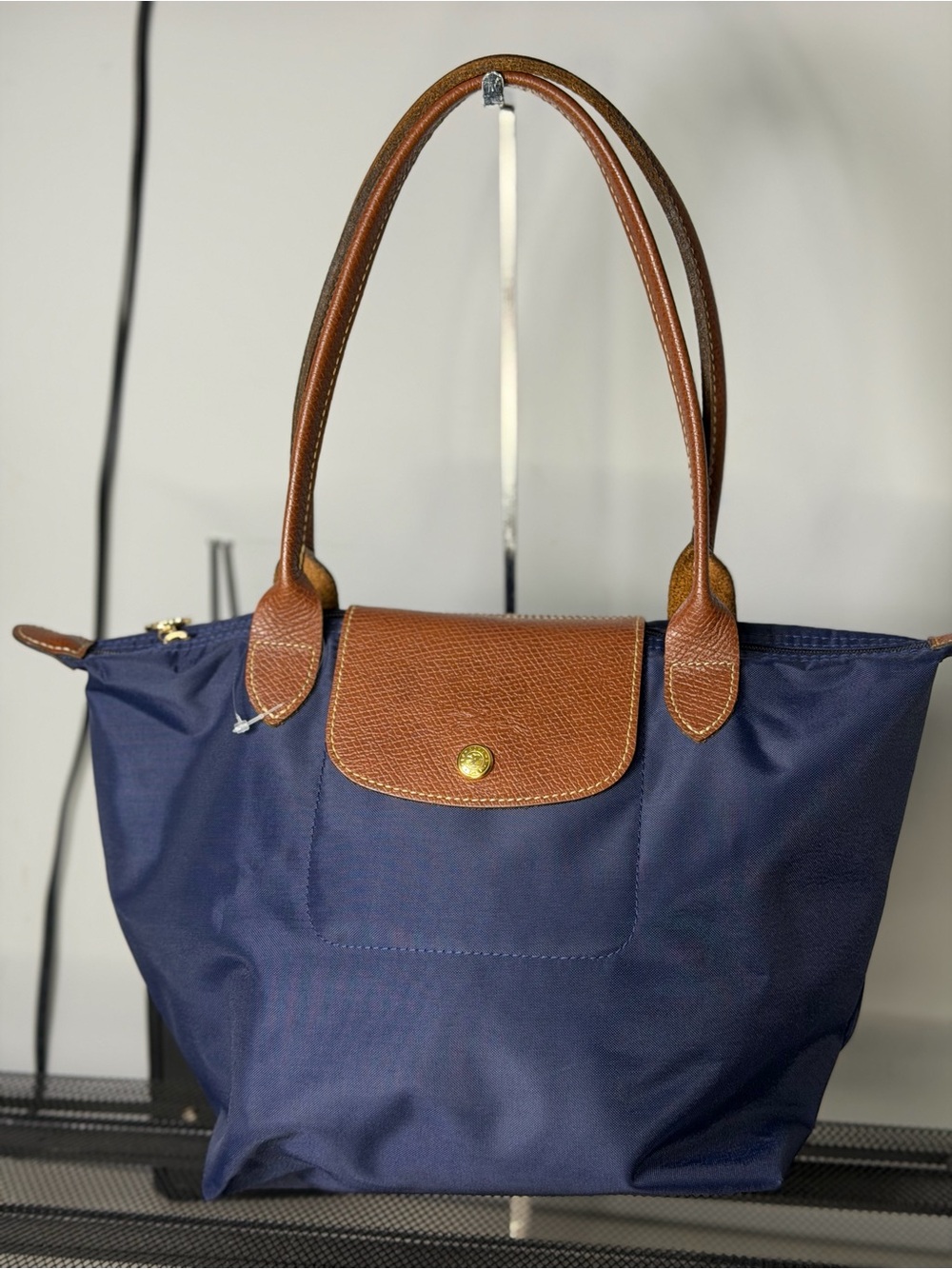 Longchamp Le Pliage Medium Shoulder Tote – Navy Blue Nylon Leather Trim